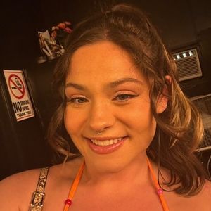 Meet your Posher, Hailey